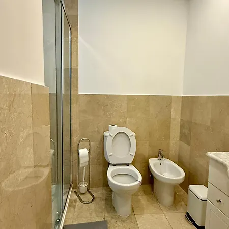 Alcantara 3 Sem Janelas Homestay